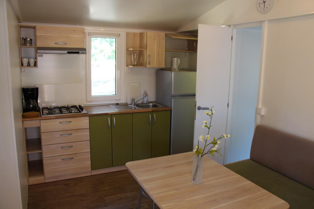 Mobile Homes Holiday Dream Baška Voda エクステリア 写真